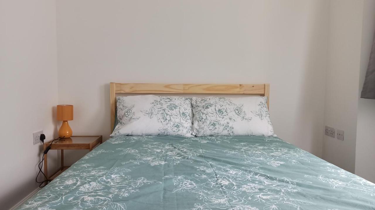 Bright, Chilled Ensuite Db Room In A Shared Flat! Лондон Екстер'єр фото